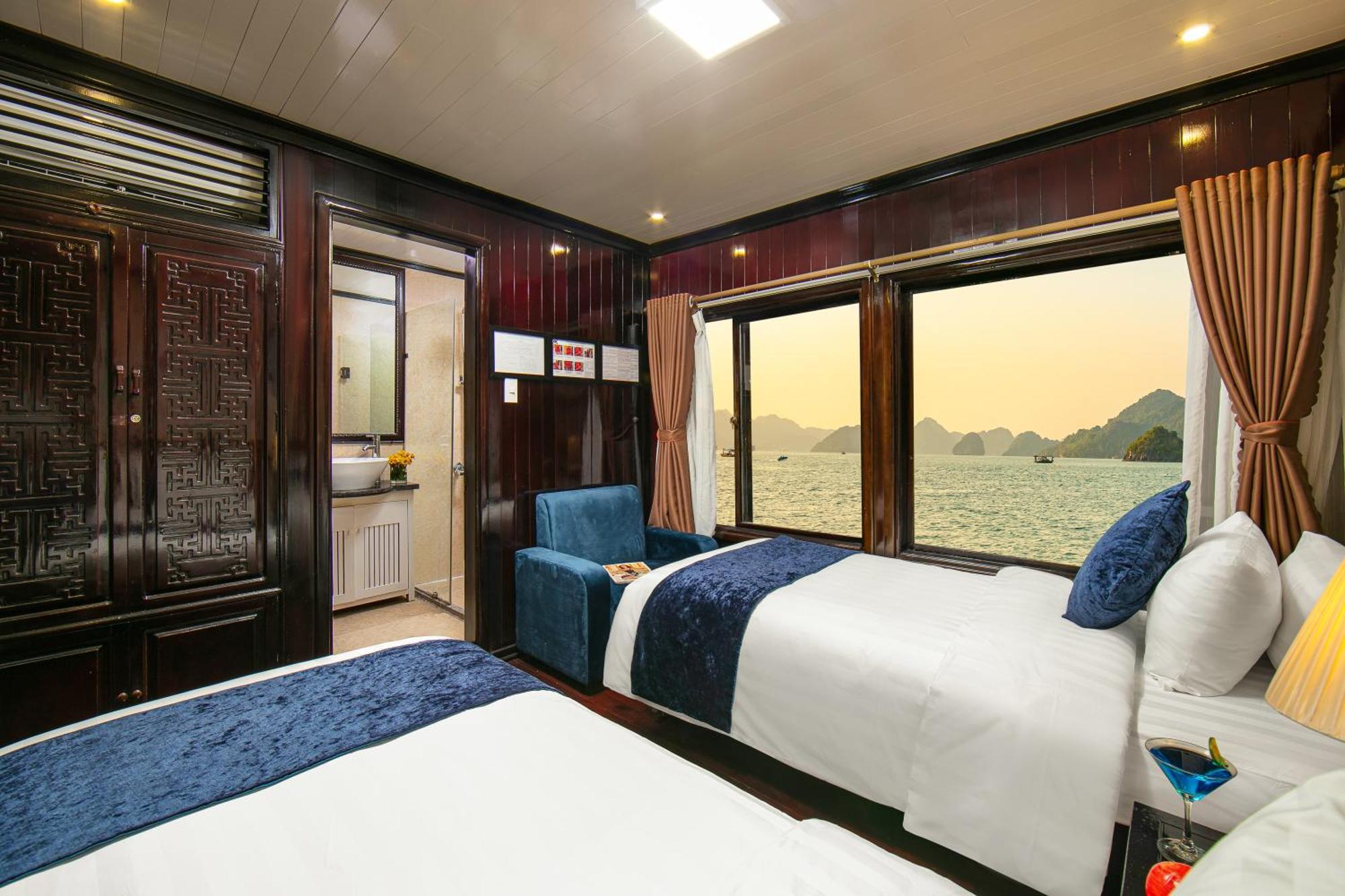 Halong Fantasea Cruise Hotel Ha Long Exterior photo
