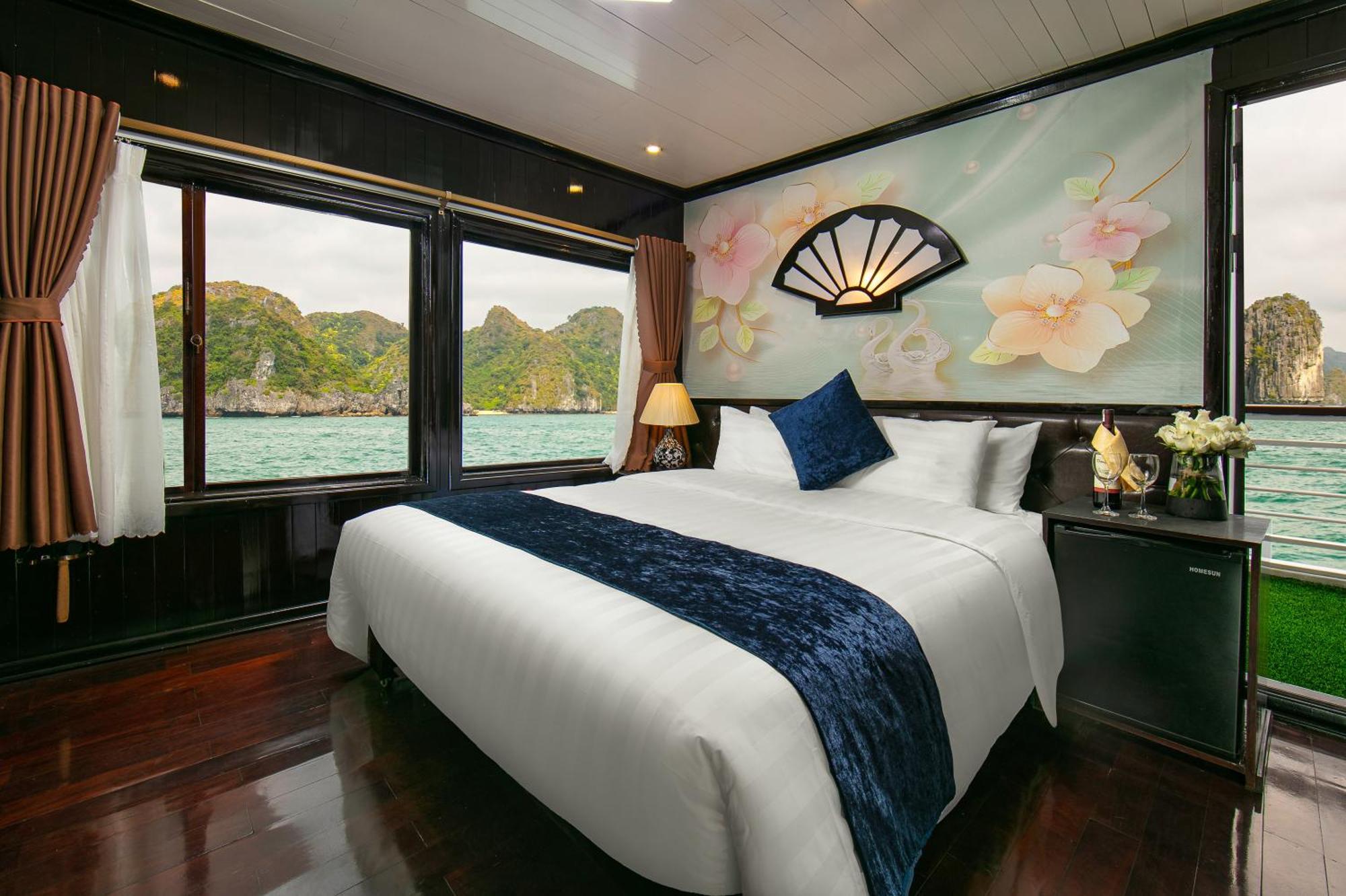 Halong Fantasea Cruise Hotel Ha Long Exterior photo