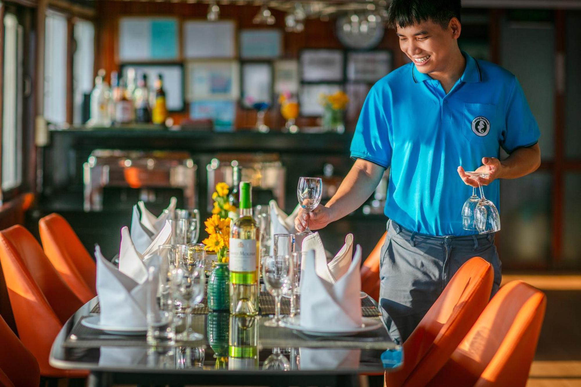 Halong Fantasea Cruise Hotel Ha Long Exterior photo