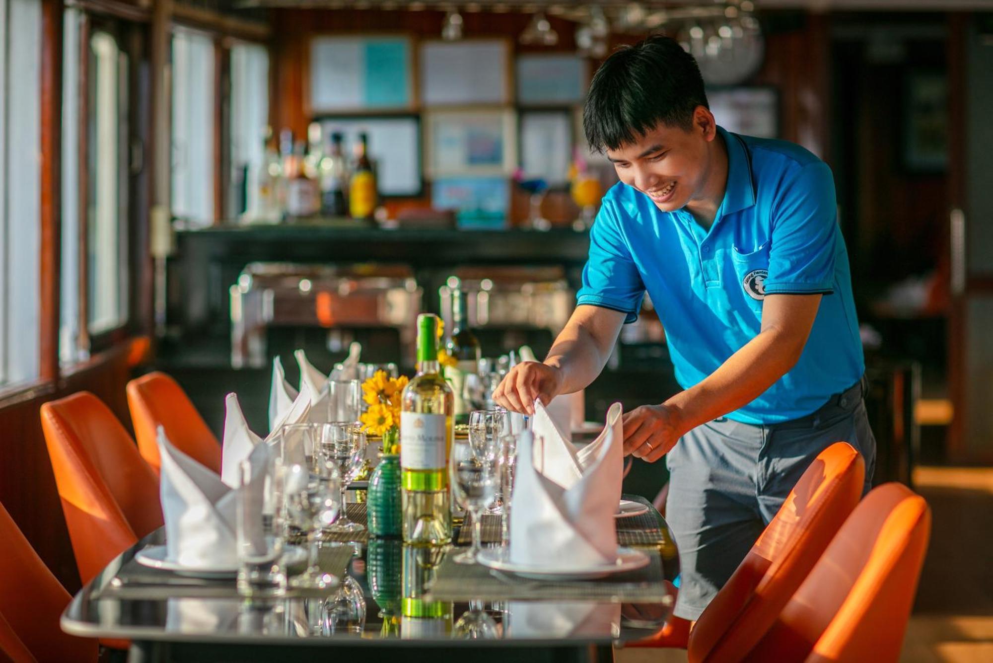 Halong Fantasea Cruise Hotel Ha Long Exterior photo