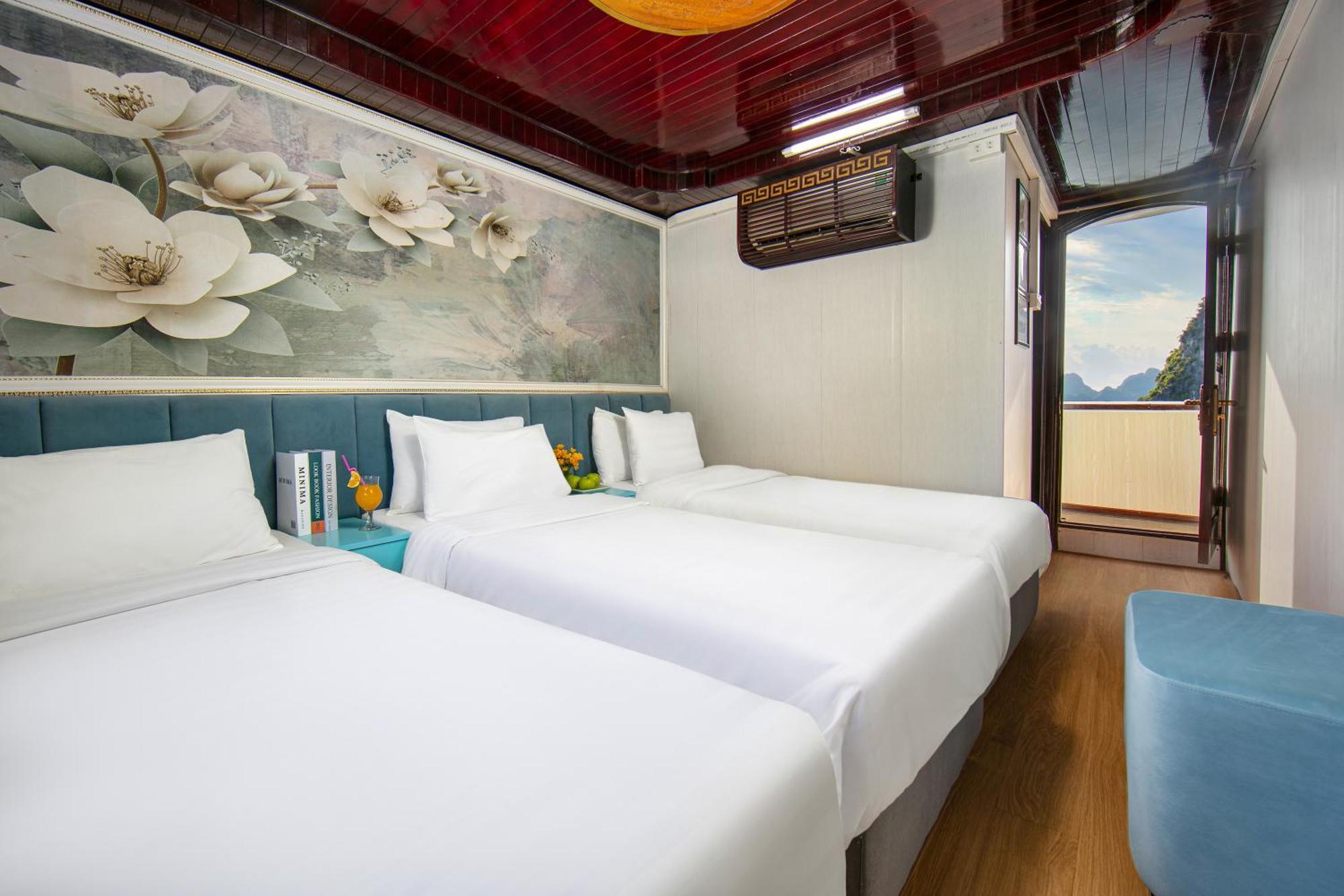 Halong Fantasea Cruise Hotel Ha Long Exterior photo